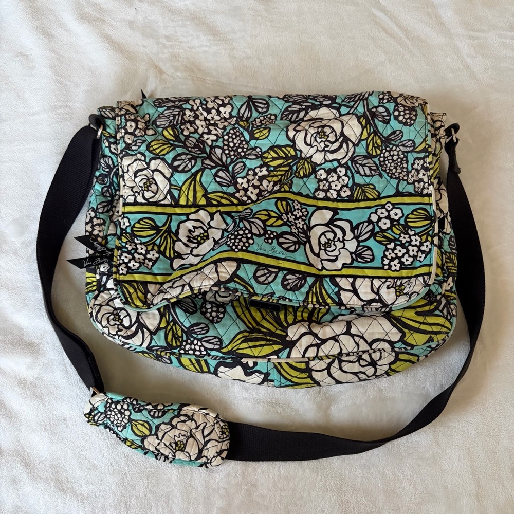 Vera Bradley Floral Messenger Bag Island Bloom RETIRED
